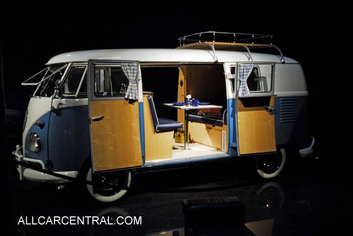 Volkswagen Micro Bus Camper 1961