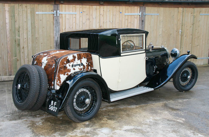  Bugatti 
Type 38 Coupe Fiacre 1927 Salon Prive 
2013 