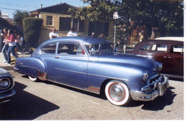  Chevrolet Fleetline 2-dr 1952