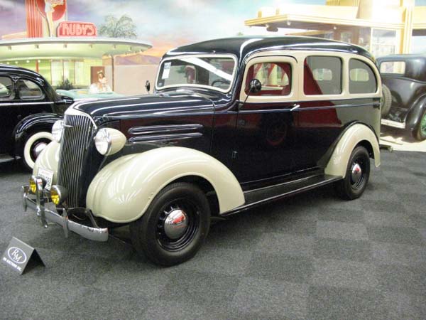 Chevrolet Suburban Carryall 1937 Submitted by Rick Feibusch 2008