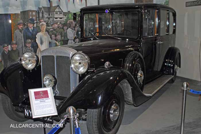 Queen Marys 1935 Daimler