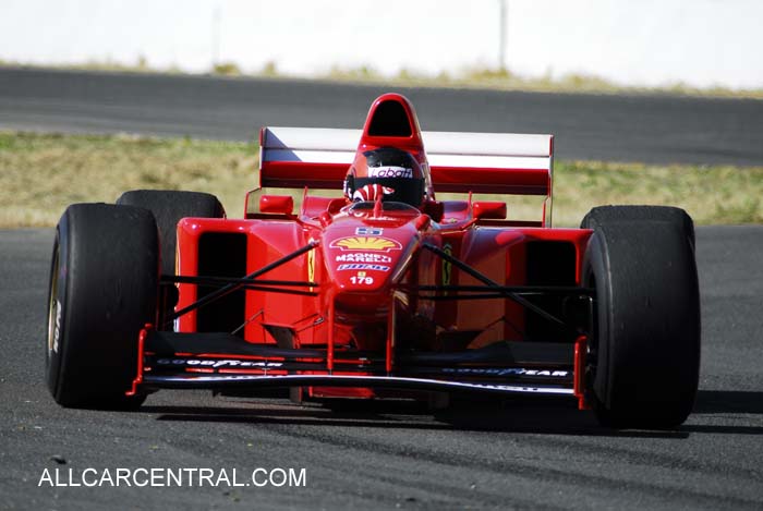 Scuderia Ferrari de Fórmula 1 de 1997 by allcarcentral.com
