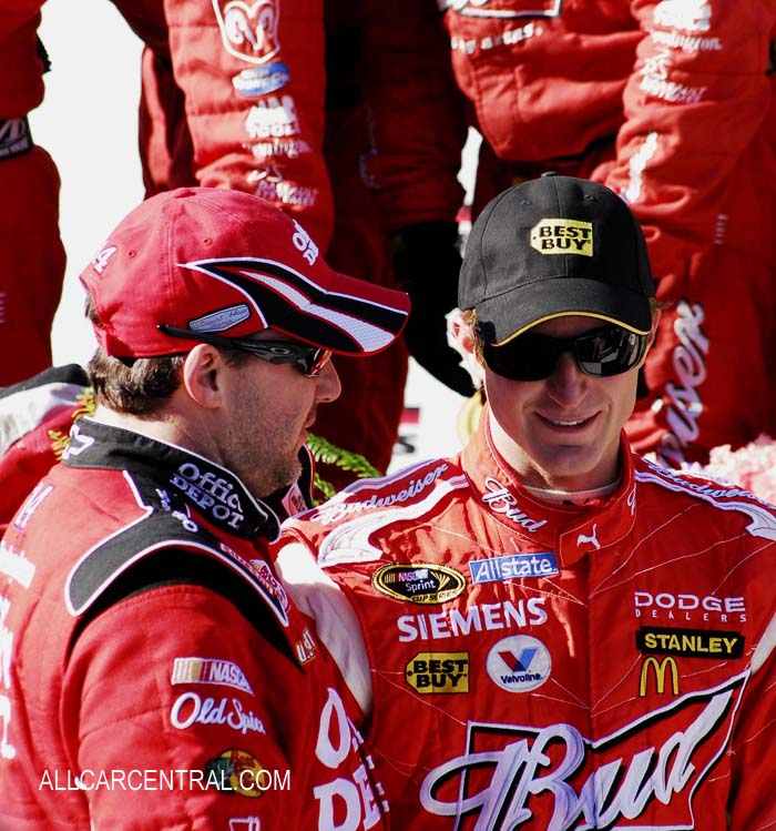 Tony Stewart, Kasey Kahne NASCAR Infineon Raceway 2009