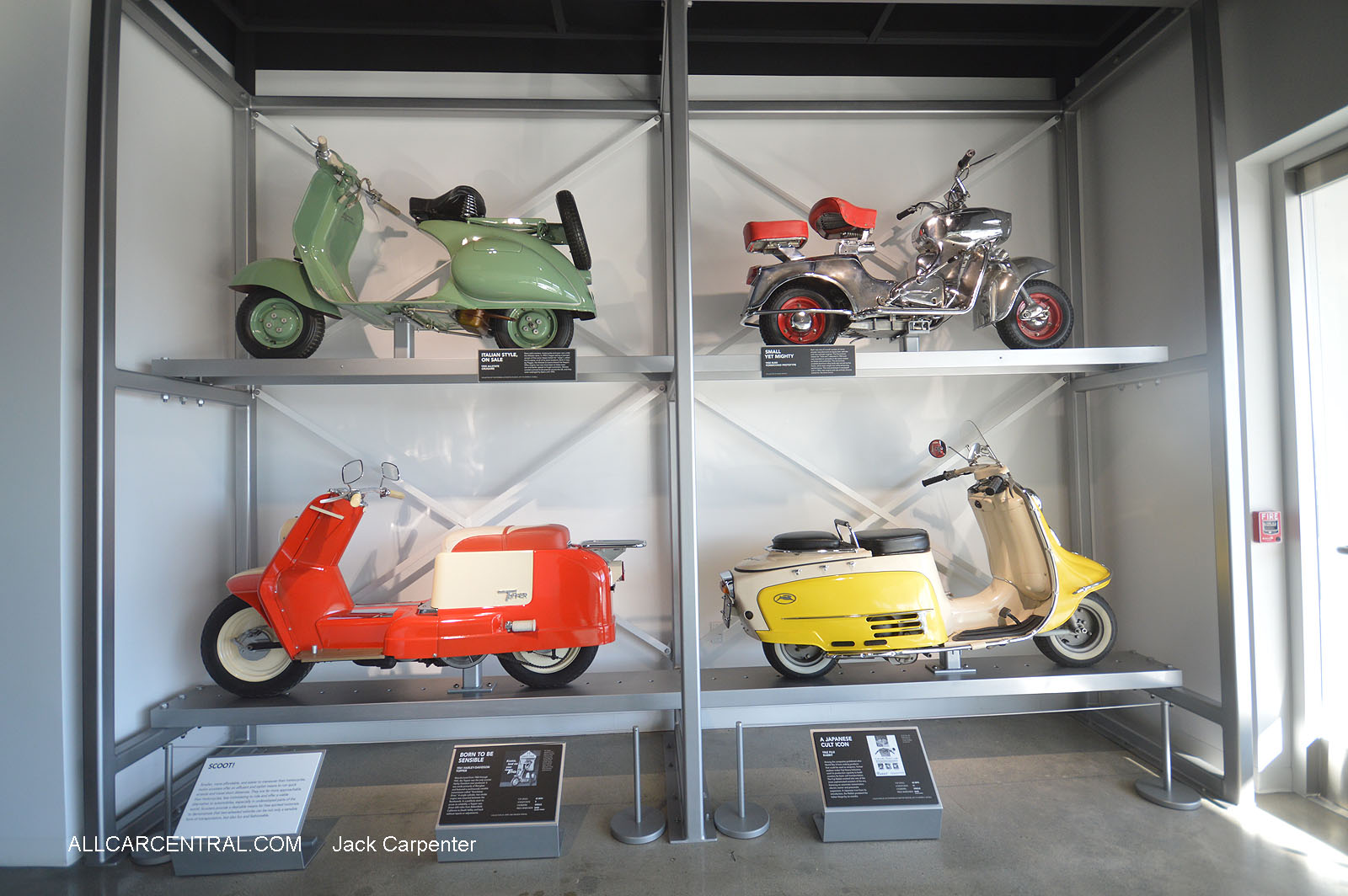   Petersen Automotive Museum 
2016