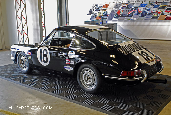 Porsche 911 sn-3000128 1964  Rennsport Reunion IV