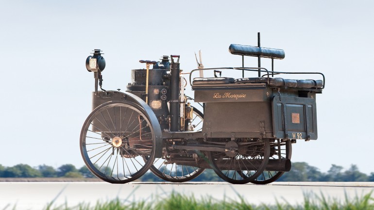 Bouton Dos-a-Dos 1984