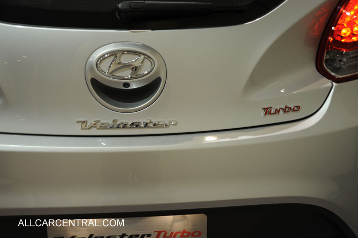 Hyundai Veloster Turbo sn-KMHTC6AEXDU120349 2013