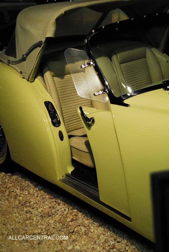 Kasier Darrin 161 Sports Car 1954