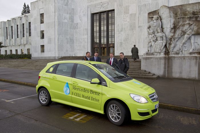 Mercedes-Benz B-Class F-CELL 2011