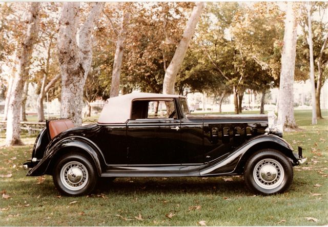 Essex-Terraplane 8cyl Model KT convertible coupe Body by Briggs 1933